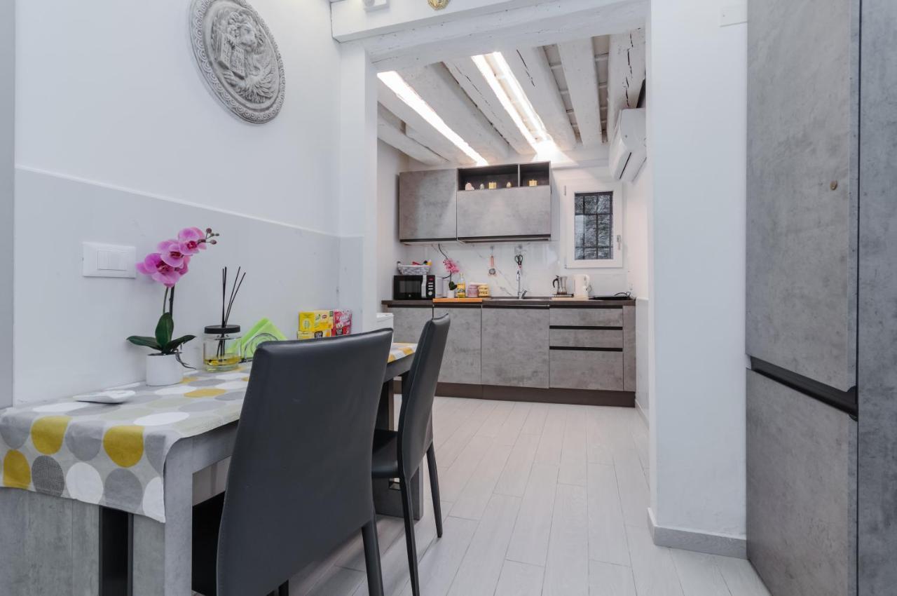Palazzo Dolfin - Piazza San Marco Lovely Apartment 베니스 외부 사진