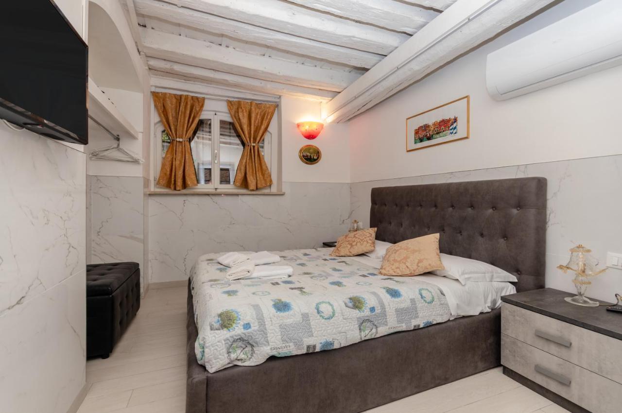 Palazzo Dolfin - Piazza San Marco Lovely Apartment 베니스 외부 사진